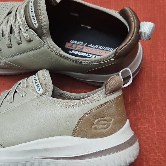 Skechers Men's Beige Sneakers - Picture 6 of 8